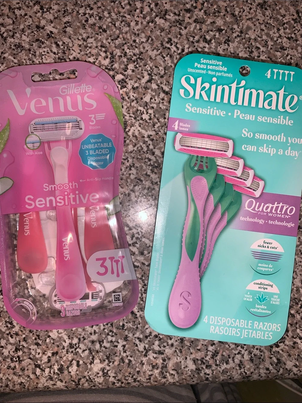 Gillette Venus Smooth Sensitive & Skintimate Sensitive Disposable Razors 7 Pack